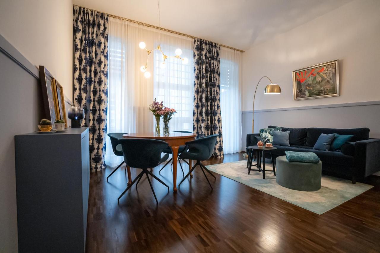 Designer Loft-Ferienwohnung Im Zentrum Mit Tiefgaragen-Parkplatz, Waschmaschine Und Privatterrasse Lipsko Exteriér fotografie
