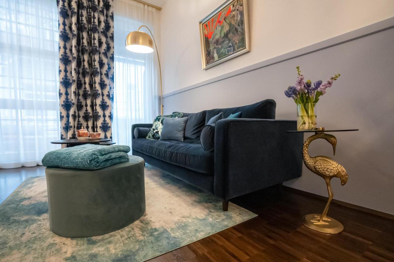 Designer Loft-Ferienwohnung Im Zentrum Mit Tiefgaragen-Parkplatz, Waschmaschine Und Privatterrasse Lipsko Exteriér fotografie