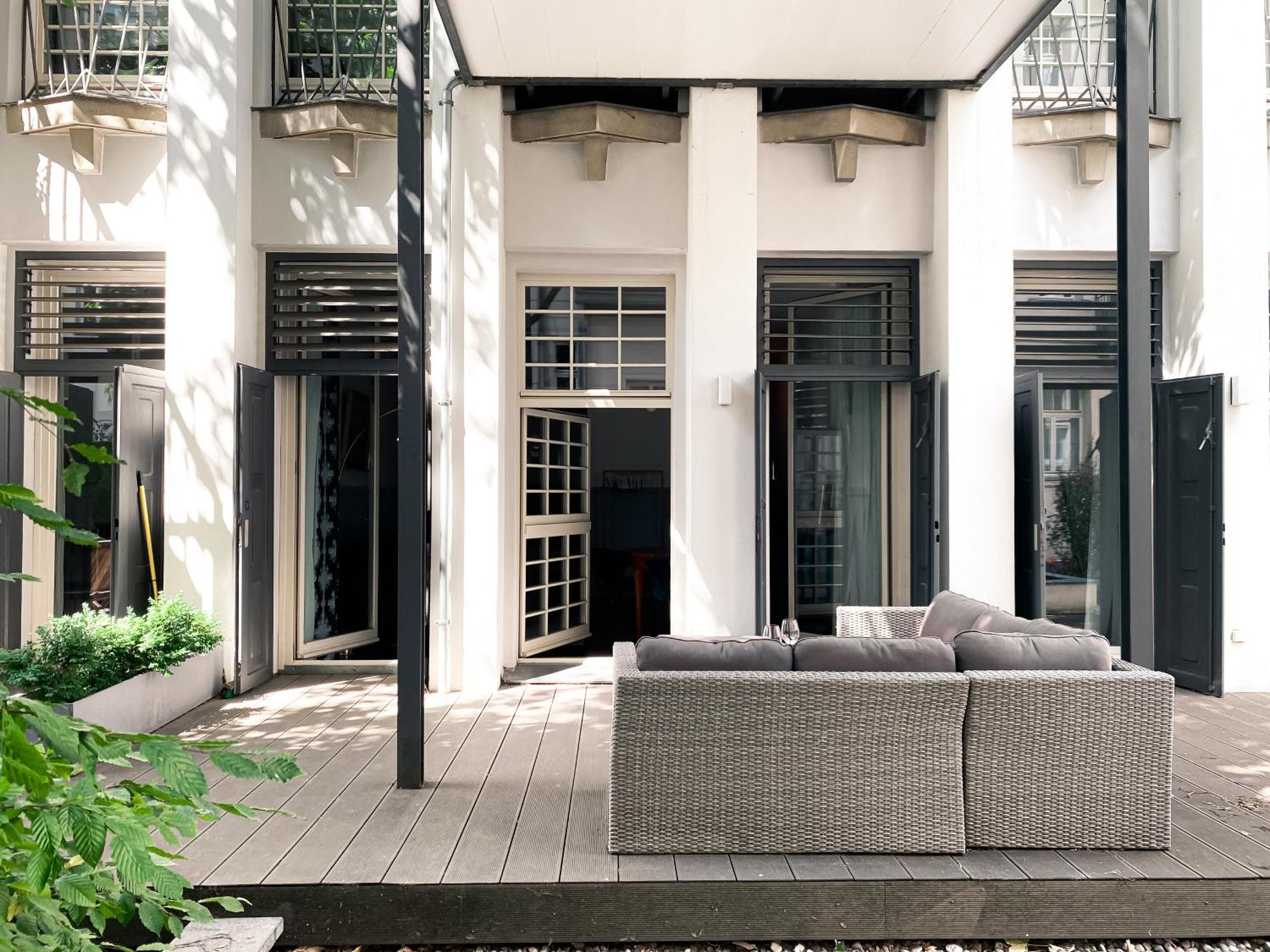 Designer Loft-Ferienwohnung Im Zentrum Mit Tiefgaragen-Parkplatz, Waschmaschine Und Privatterrasse Lipsko Exteriér fotografie